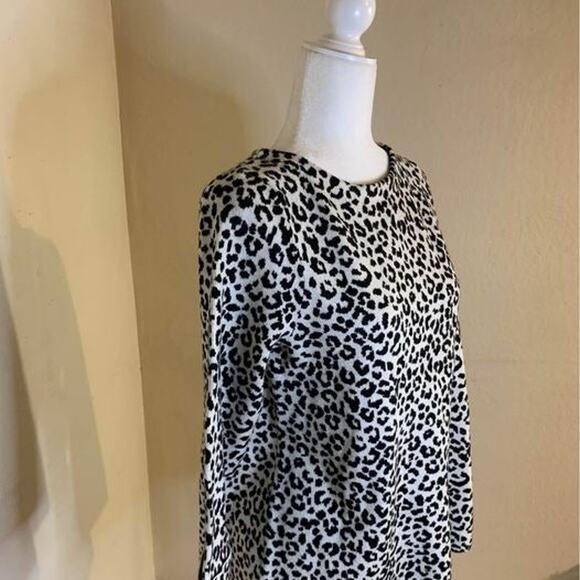 Cynthia Rowley Women’s leopard print sweater size M - Picture 2 of 7